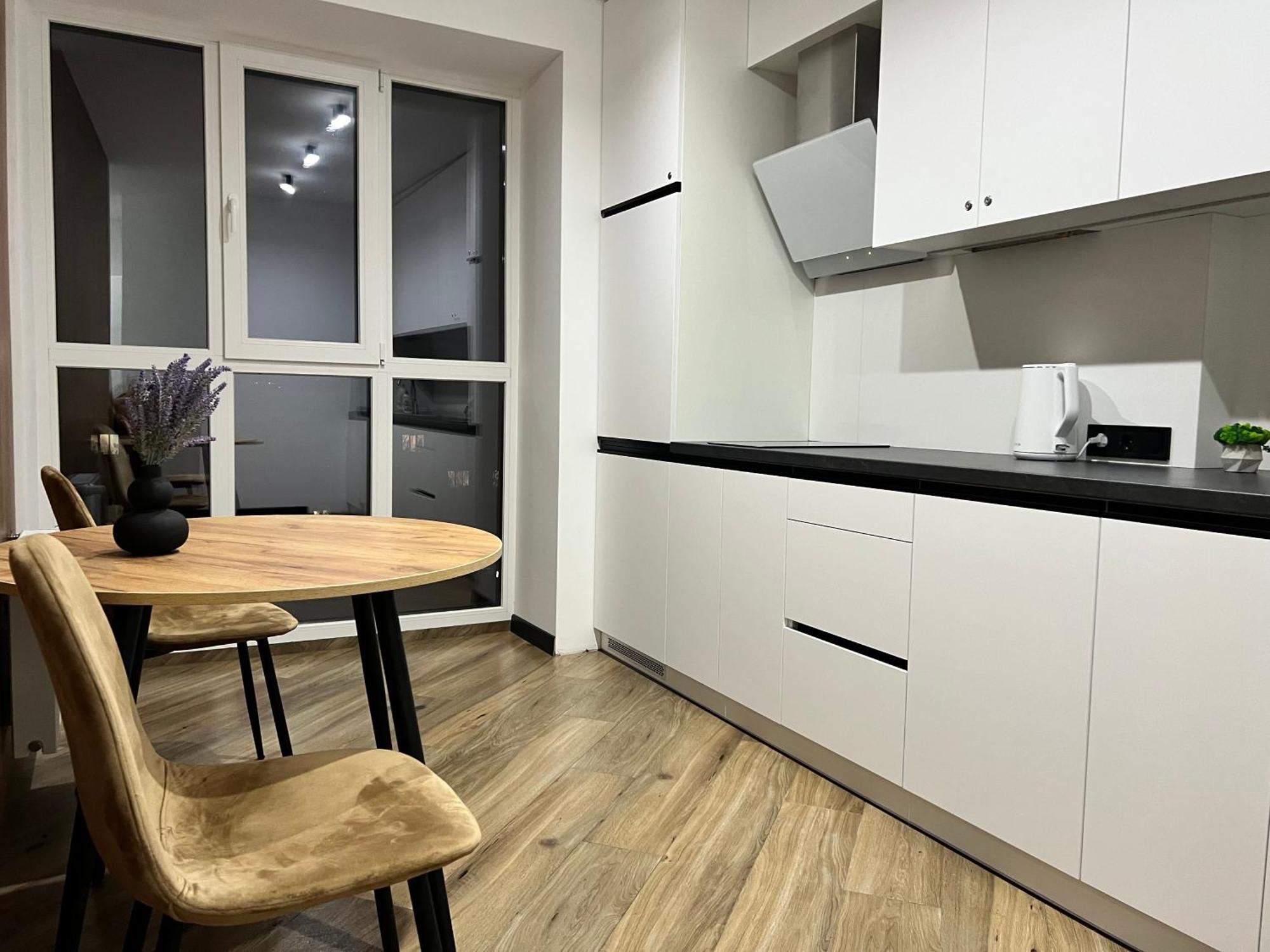 Люкс Апартаменти Район Автовокзалу В Жкарена Та Жк Great House Поблизу Обласноі Лікарні Rivne Bagian luar foto